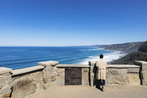 Multiple-stops-along-the-great-ocean-road-for-photogenic-spots-